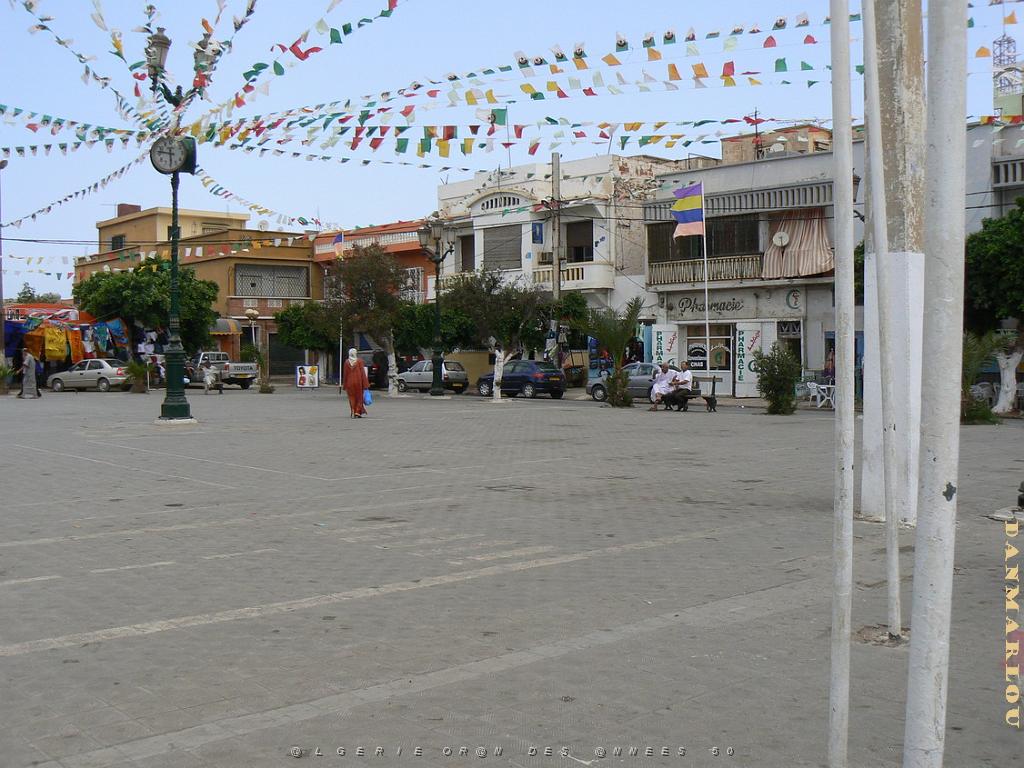 AIN EL TURK (102) LA PLACE.jpg
